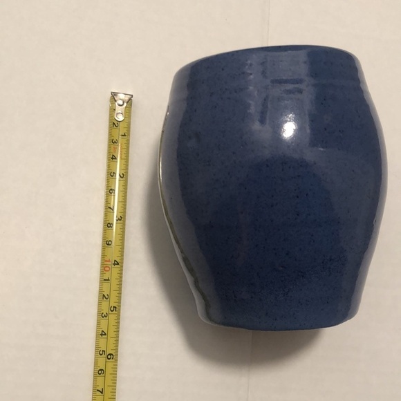 Pottery wheel thrown ceramic mug in a blue glaze color with imperfections - Picture 6 of 8